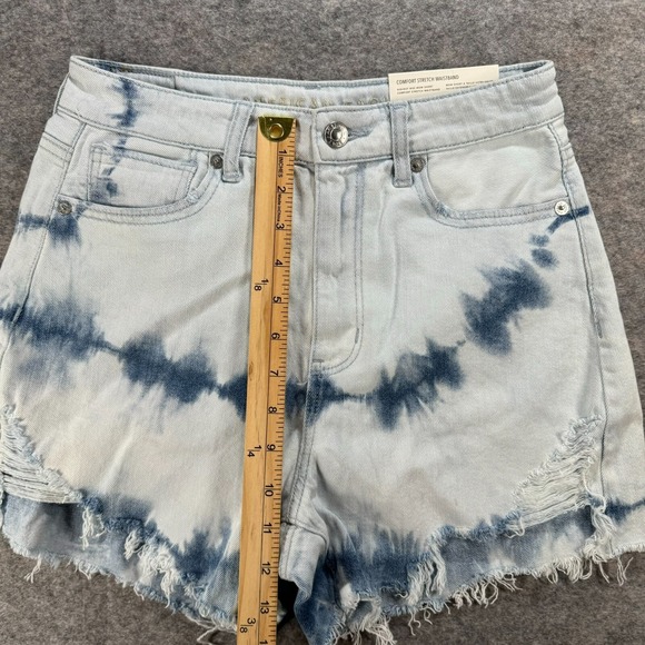 American Eagle Mom Shorts Womens Sz 2 High Rise Light Wash Cutoff Denim - Picture 2 of 13
